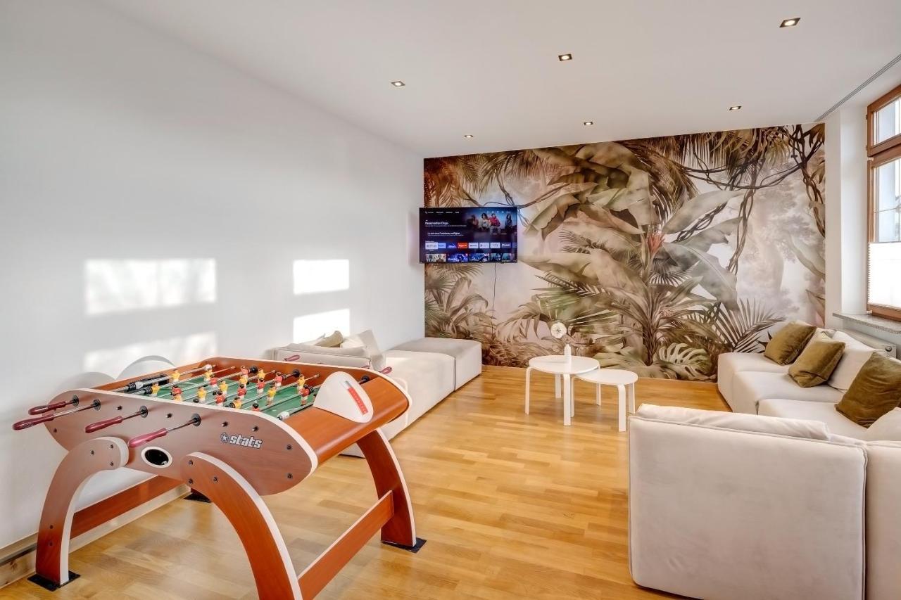 Kaza Guesthouse, Centrally Located 2 & 3 Bedroom Apartments In アウグスブルク エクステリア 写真