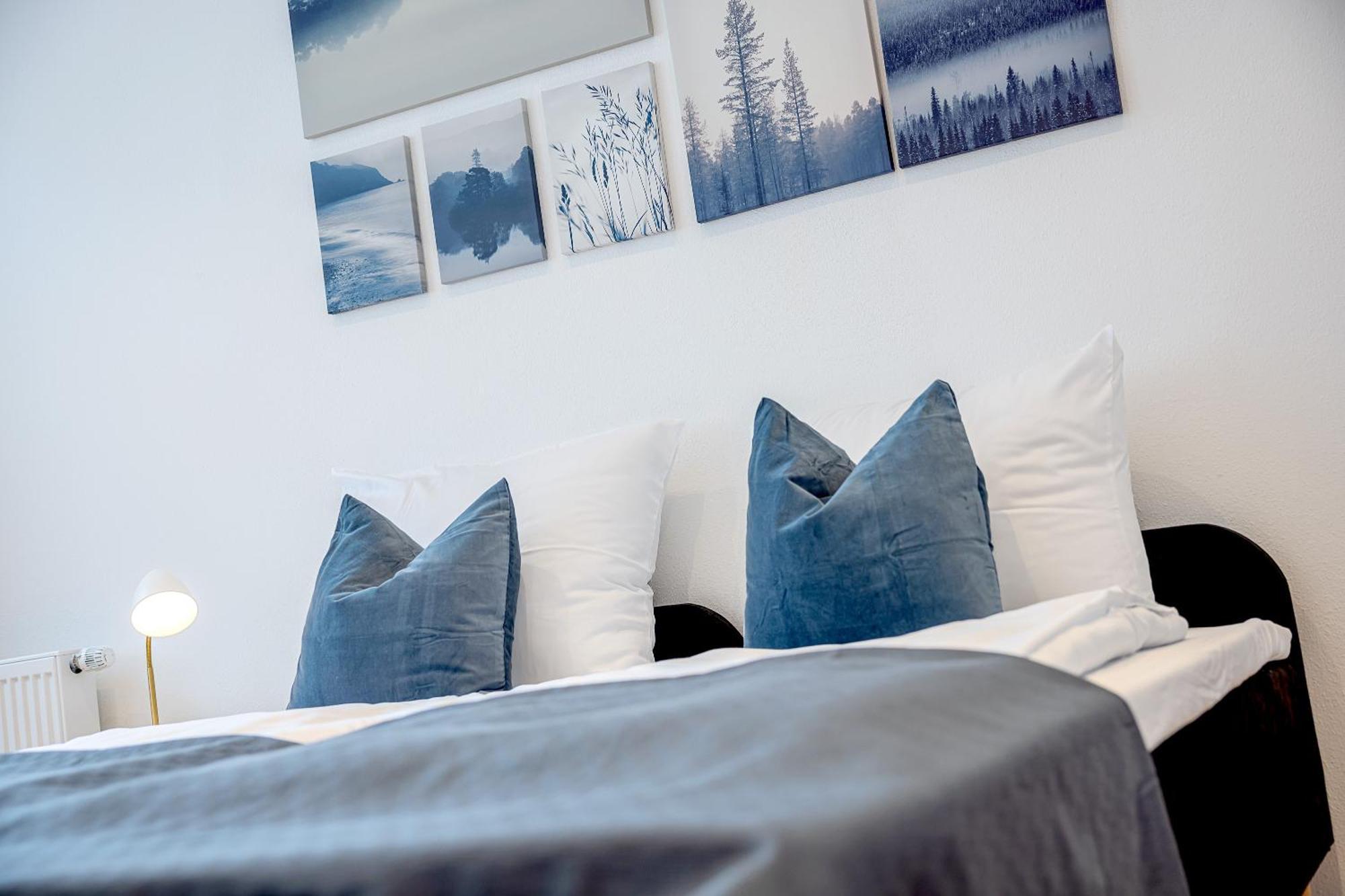 Kaza Guesthouse, Centrally Located 2 & 3 Bedroom Apartments In アウグスブルク エクステリア 写真